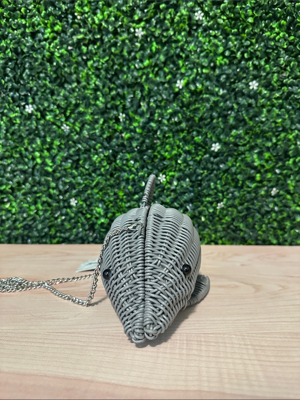 Tommy Bahama Dolphin Woven Crossbody
Bag #12 - Picture 5 of 9